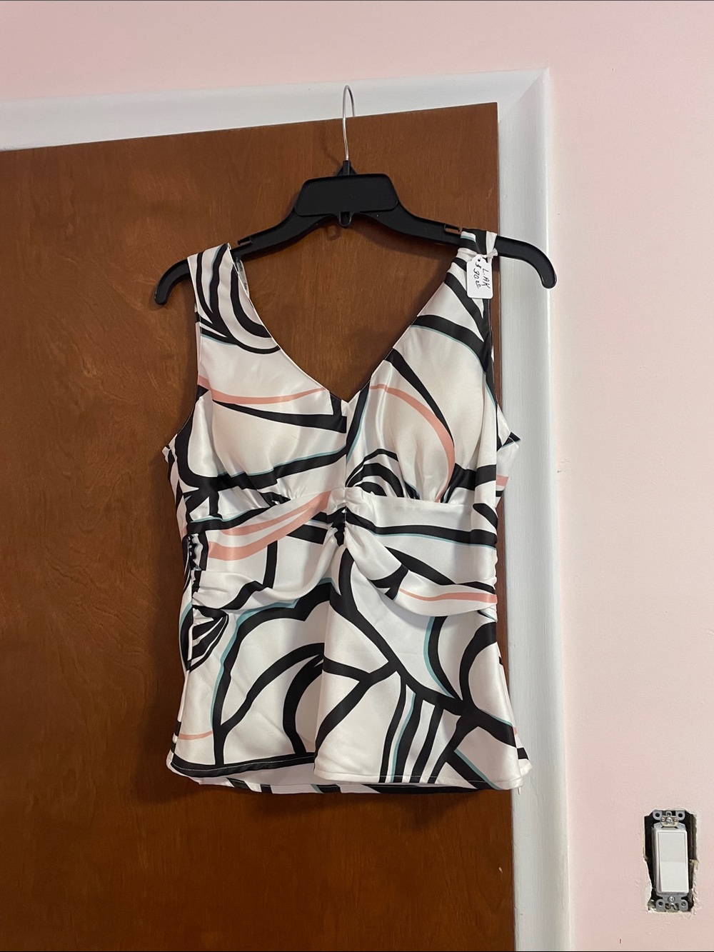 Abstract pattern ruched tank top